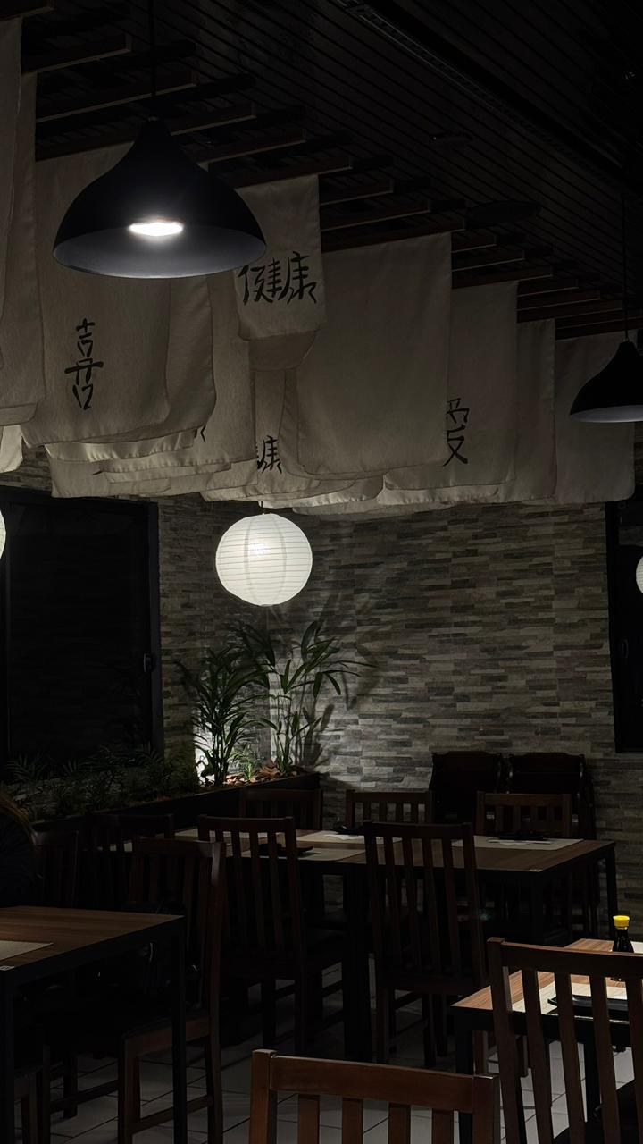 Ambiente interno do Kanpai Sushi & Bar